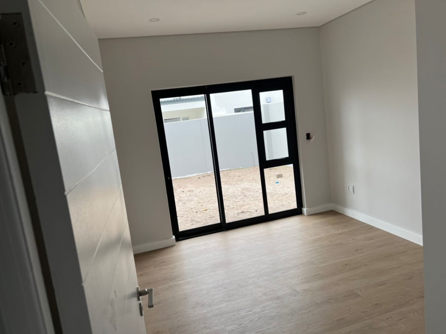 4 Bedroom Property for Sale in Sandown Western Cape